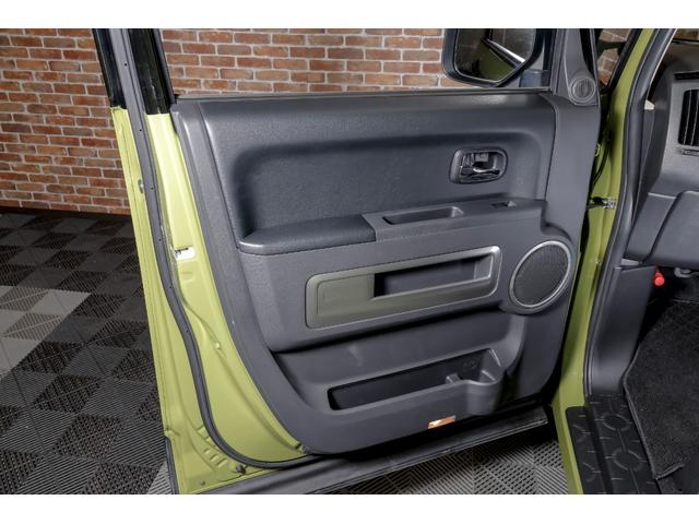 デリカＤ：５ Ｇ　リミテッドパッケージ　オートクルーズコントロール　リアクーラー　横滑り防止　ＥＴＣ　スマートキー　オートライト　パワーステアリング　フルフラット　リフトアップ　盗難防止システム　衝突安全ボディ　３列シート　ＡＢＳ（28枚目）