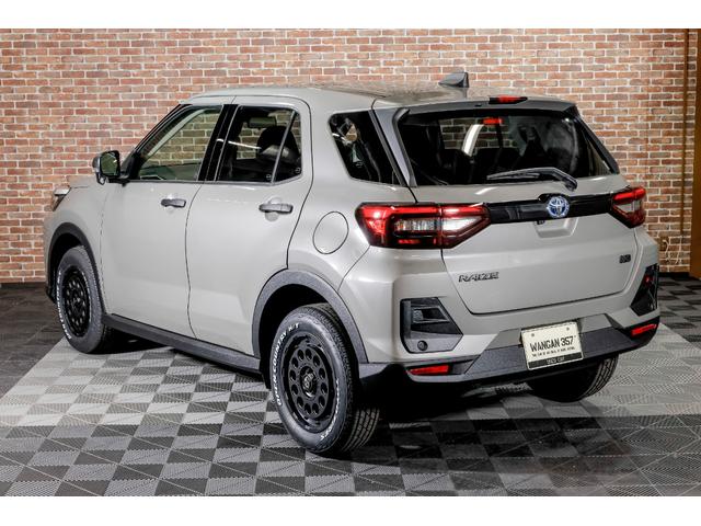 ライズ Ｚ　シートヒーター付き　衝突軽減Ｂ　衝突安全ボディ　ＡＨＢ　ＬＥＤライト　クルーズコントロール　オートライト　ＡＣ　イモビ　キーレス　サイドカーテンエアバック　パワーウインドウ　ＡＢＳ　エアバッグ（10枚目）