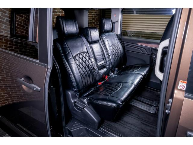 デリカＤ：５ ジャスパー　記録簿　ＬＥＤランプ　ダブルエアコン　Ａライト　アイドリングストップ　スマートキー＆プッシュスタート　パートタイム４ＷＤ　３列　オートマチックハイビーム　ＡＢＳ　キーレス　イモビライザー　クルーズＣ（21枚目）