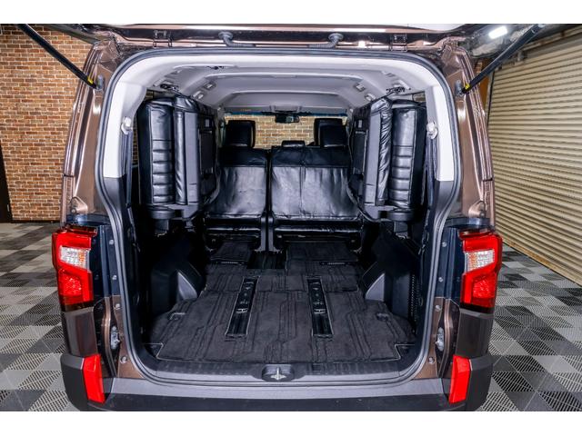 デリカＤ：５ ジャスパー　記録簿　ＬＥＤランプ　ダブルエアコン　Ａライト　アイドリングストップ　スマートキー＆プッシュスタート　パートタイム４ＷＤ　３列　オートマチックハイビーム　ＡＢＳ　キーレス　イモビライザー　クルーズＣ（25枚目）