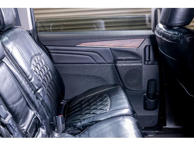 デリカＤ：５ ジャスパー　記録簿　ＬＥＤランプ　ダブルエアコン　Ａライト　アイドリングストップ　スマートキー＆プッシュスタート　パートタイム４ＷＤ　３列　オートマチックハイビーム　ＡＢＳ　キーレス　イモビライザー　クルーズＣ（31枚目）