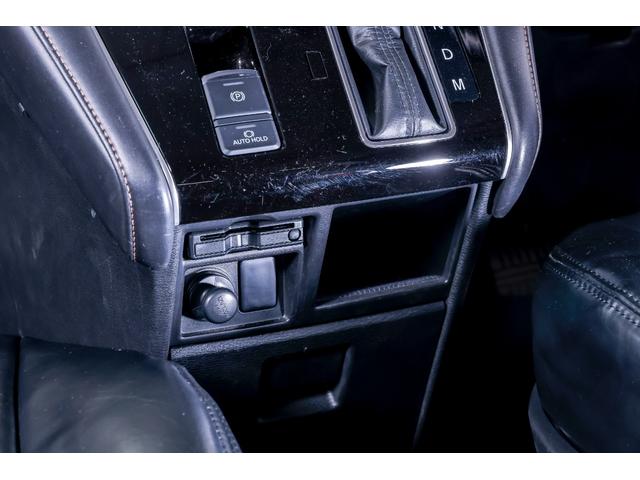 デリカＤ：５ ジャスパー　記録簿　ＬＥＤランプ　ダブルエアコン　Ａライト　アイドリングストップ　スマートキー＆プッシュスタート　パートタイム４ＷＤ　３列　オートマチックハイビーム　ＡＢＳ　キーレス　イモビライザー　クルーズＣ（71枚目）