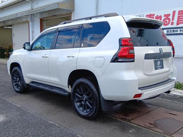 ランドクルーザープラド ＴＸ　Ｌパッケージ　マットブラックエディション　サンルーフ　ルーフレール　ドライブレコーダー　全周囲カメラ　クリアランスソナー　オートクルーズコントロール　レーンアシスト　衝突被害軽減システム　　ナビ　オートマチックハイビーム　ＬＥＤヘッドランプ（34枚目）