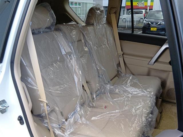 ランドクルーザープラド ＴＸ　Ｌパッケージ　マットブラックエディション　サンルーフ　ルーフレール　ドライブレコーダー　全周囲カメラ　クリアランスソナー　オートクルーズコントロール　レーンアシスト　衝突被害軽減システム　　ナビ　オートマチックハイビーム　ＬＥＤヘッドランプ（42枚目）