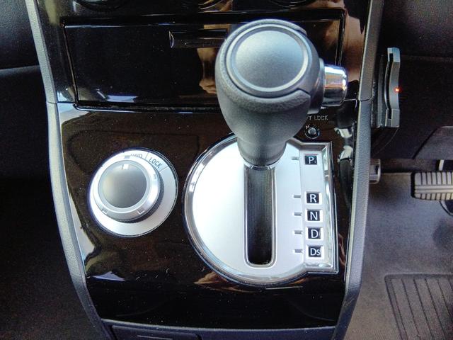 デリカD:5 M 4WD ドライブレコーダー ETC バックカメラ ナビ 両側スライド・片側電動 オートライト HID スマートキー 電動格納ミラー 3列シート フルフラット CVT 盗難防止システム 衝突安全ボディ(3枚目)