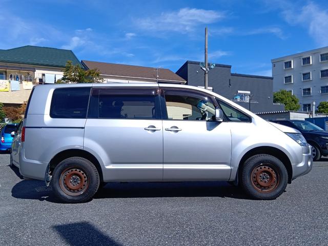 デリカD:5 M 4WD ドライブレコーダー ETC バックカメラ ナビ 両側スライド・片側電動 オートライト HID スマートキー 電動格納ミラー 3列シート フルフラット CVT 盗難防止システム 衝突安全ボディ(42枚目)