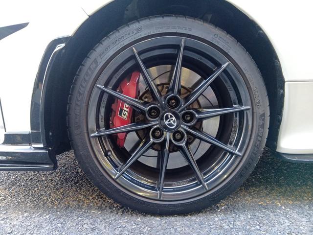 ＧＲヤリス ＲＺ　ハイパフォーマンス　４ＷＤ　ＥＴＣ　バックカメラ　ナビ　レーンアシスト　衝突被害軽減システム　アルミホイール　オートライト　ＬＥＤヘッドランプ　ヘッドライトウォッシャー　スマートキー　電動格納ミラー　ＭＴ（24枚目）