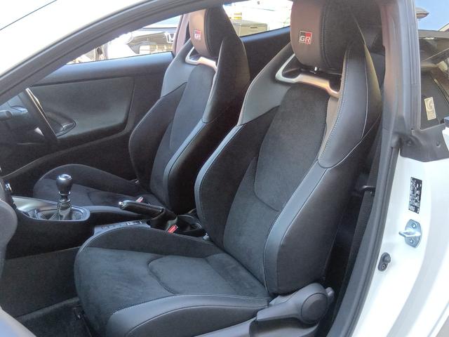 ＧＲヤリス ＲＺ　ハイパフォーマンス　４ＷＤ　ＥＴＣ　バックカメラ　ナビ　レーンアシスト　衝突被害軽減システム　アルミホイール　オートライト　ＬＥＤヘッドランプ　ヘッドライトウォッシャー　スマートキー　電動格納ミラー　ＭＴ（39枚目）