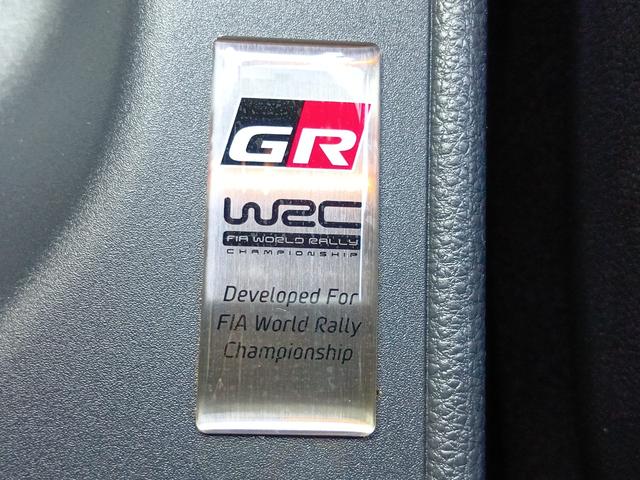 ＧＲヤリス ＲＺ　ハイパフォーマンス　６速ＭＴ　プレミアムスポーツシート　ＡＷＤモードセレクト　ＪＢＬプレミアムサウンドシステム　ＥＴＣ　バックカメラ　ナビ　純正１８インチアルミホイール　レッドキャリパー（58枚目）