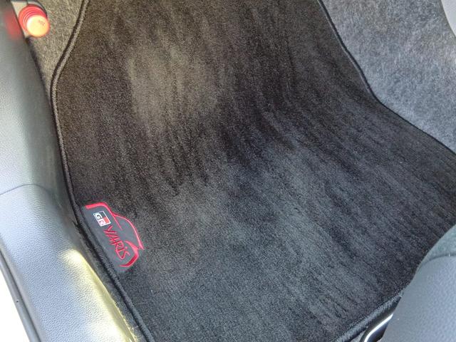 ＧＲヤリス ＲＺ　ハイパフォーマンス　６速ＭＴ　プレミアムスポーツシート　ＡＷＤモードセレクト　ＪＢＬプレミアムサウンドシステム　ＥＴＣ　バックカメラ　ナビ　純正１８インチアルミホイール　レッドキャリパー（72枚目）