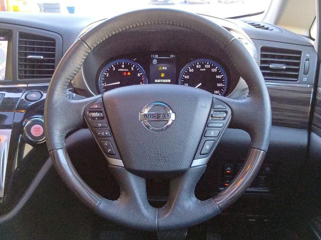 エルグランド ２５０ハイウェイスターＳ　アーバンクロム　ドライブレコーダー　ＥＴＣ　全周囲カメラ　ナビ　ＴＶ　クリアランスソナー　オートクルーズコントロール　レーンアシスト　衝突被害軽減システム　両側電動スライドドア　ＬＥＤヘッドランプ　サンルーフ（3枚目）