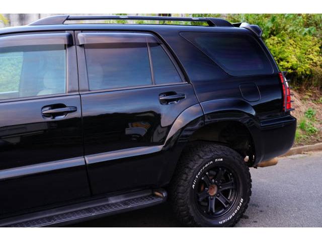 ハイラックスサーフ SSR-Xリミテッド 新品ブラックアウトヘッドライト 新品TOYOTAグリル 2インチリフトアップ 左右2本出しマフラー テールガード 17インチAW BFGoodrich 新品ハンドル(コンビ)(21枚目)