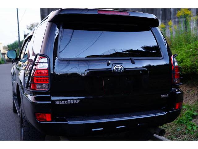 ハイラックスサーフ SSR-Xリミテッド 新品ブラックアウトヘッドライト 新品TOYOTAグリル 2インチリフトアップ 左右2本出しマフラー テールガード 17インチAW BFGoodrich 新品ハンドル(コンビ)(30枚目)