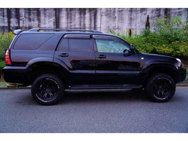 ハイラックスサーフ SSR-Xリミテッド 新品ブラックアウトヘッドライト 新品TOYOTAグリル 2インチリフトアップ 左右2本出しマフラー テールガード 17インチAW BFGoodrich 新品ハンドル(コンビ)(45枚目)