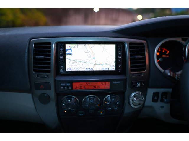 ハイラックスサーフ SSR-Xリミテッド 新品ブラックアウトヘッドライト 新品TOYOTAグリル 2インチリフトアップ 左右2本出しマフラー テールガード 17インチAW BFGoodrich 新品ハンドル(コンビ)(53枚目)