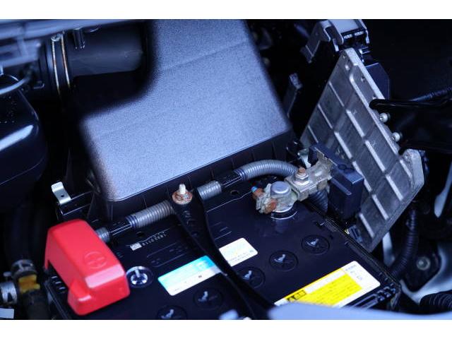 アルファード ２４０Ｓ　ＴＶ　ＥＴＣ　両側電動スライド　バックカメラ　フリップダウンモニター　ＨＩＤ　Ｂｌｕｅｔｏｏｔｈ接続（11枚目）