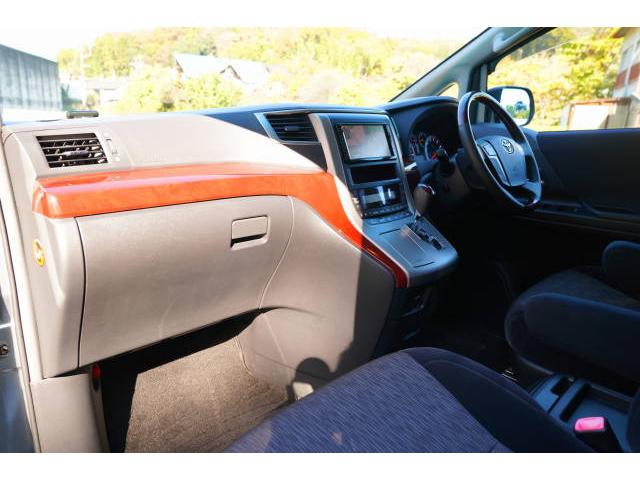 アルファード ２４０Ｓ　ＴＶ　ＥＴＣ　両側電動スライド　バックカメラ　フリップダウンモニター　ＨＩＤ　Ｂｌｕｅｔｏｏｔｈ接続（69枚目）