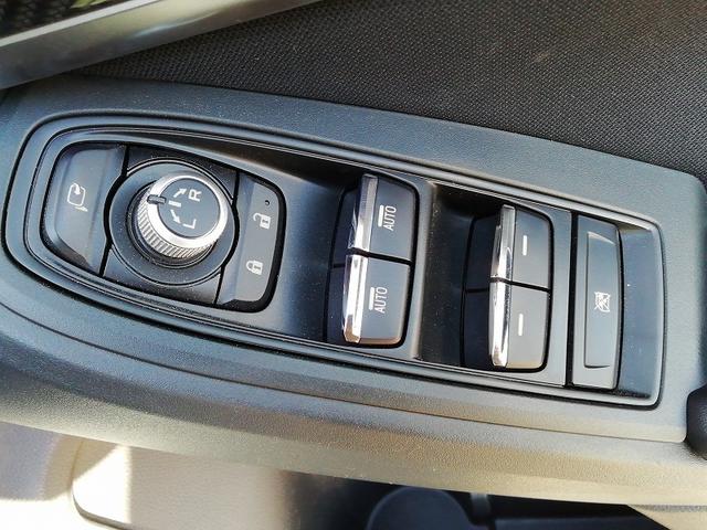 インプレッサＧ４ ２．０ｉ－Ｌ　アイサイト　後カメラ　オートエアコン　メモリーナビ　禁煙　車線逸脱　ブルートゥース　クルコン　衝突軽減ブレーキ　ＤＶＤ再生　ドラレコ　フルセグＴＶ　オートライト　ＡＢＳ　サイドエアバッグ　ＥＴＣ　ワンオーナー（20枚目）