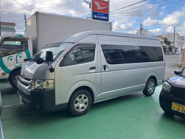 ハイエースコミューター スーパーロングＧＬターボ　１４人乗り　ナビＴＶ　Ｂモニター　ＥＴＣ　片側パワースライドドア　ディーゼル車　エアコン　パワステ　パワーウィンドウ　ＡＢＳ　Ｗエアバック（5枚目）