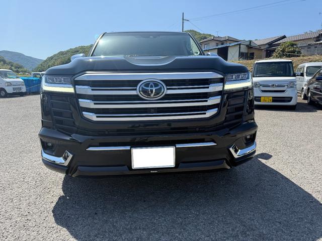 TOYOTA LAND CRUISER ZX | 2023 | BLACK | 3400 km | details