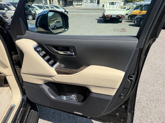 ランドクルーザー ＺＸ　ＪＢＬ　リアエンター　モデリスタ　サンルーフ　デフロック　クールボックス　社外ドラレコ　ＩＧＬＡ２＋付き（32枚目）