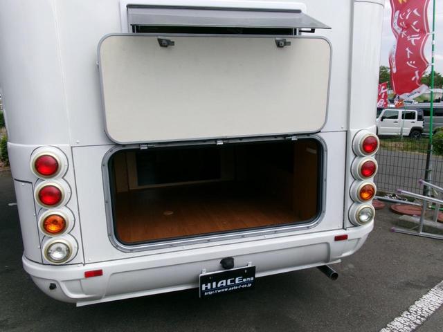 ハイエースバン ＳロングワイドＤＸ　ＧＬパッケージ　カトーモーター製Ｋ５８０＋Ｄｅｓｉｇｎキャンピング家庭用エアコン装着車・サブリチュームバッテリー６００ａｈ・走行充電ソーラー５０Ａ・外部充電４３Ａ・リヤ常設大型ベット・大型ダイニングスペース（25枚目）