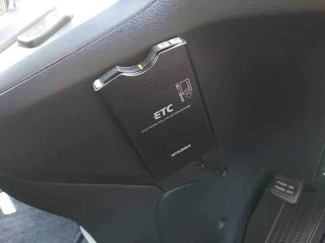 ZX 【1年保証付♪】 4WD ワンオーナー 禁煙 革シート 純正ナビ Bカメラ ETC(26枚目)