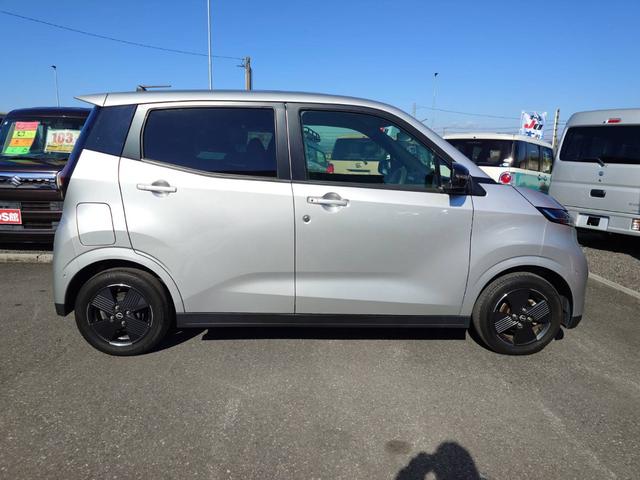 サクラ Ｘ　ナビ　Ｂｌｕｅｔｏｏｔｈ　アラウンドビューモニター　ＬＥＤヘッドライト　オートライト　ｅペダル　ＥＴＣ　レーンアシスト　エマージェンシーブレーキ　電動パーキング　プッシュスタート（5枚目）