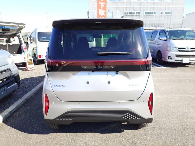 サクラ Ｘ　ナビ　ＴＶ　Ｂｌｕｅｔｏｏｔｈ　アラウンドビューモニター　ＬＥＤヘッドライト　オートライト　ｅペダル　ドライブレコーダー　ＥＴＣ　レーンアシスト　エマージェンシーブレーキ　電動パーキング（4枚目）