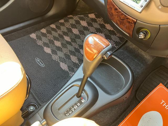 ミラジーノ プレミアムＸ　ＭＯＭＯコンビハンドル　１４インチアルミホイール　フォグランプ　ウッド調パネル＆シフトノブ　ハーフレザー　ＥＴＣ　オートエアコン　ＣＤ（49枚目）