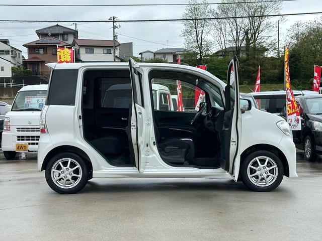 タントエグゼ カスタムＧ　４ＷＤ／車検整備付／キーレスエントリー／ＨＩＤライト／内装イルミネーション／寒冷地仕様下回り塗装済み／ディスプレイオーディオ／ＴＶ／ＥＴＣ／（11枚目）