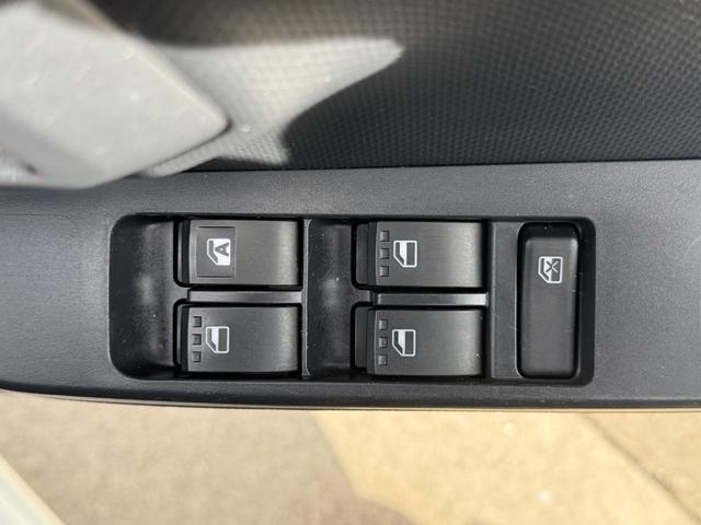 ミライース Ｌ　ＳＡＩＩＩ　／４ＷＤ／パーキングセンサー／ＥＴＣ／社外ナビ／ワンオーナー／禁煙車／寒冷地仕様／クリアランスソナー／アイドリングストップ／（17枚目）