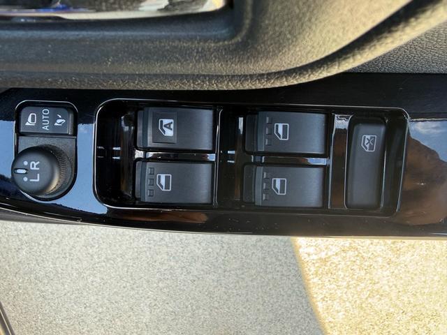 キャスト スポーツSAIII /4WD/エンジンスターター/バックカメラ/ナビ/Bluetooth/ヒートシーター/アイドリングストップ/プッシュスタート/ETC/オートライト/キーレス/(14枚目)