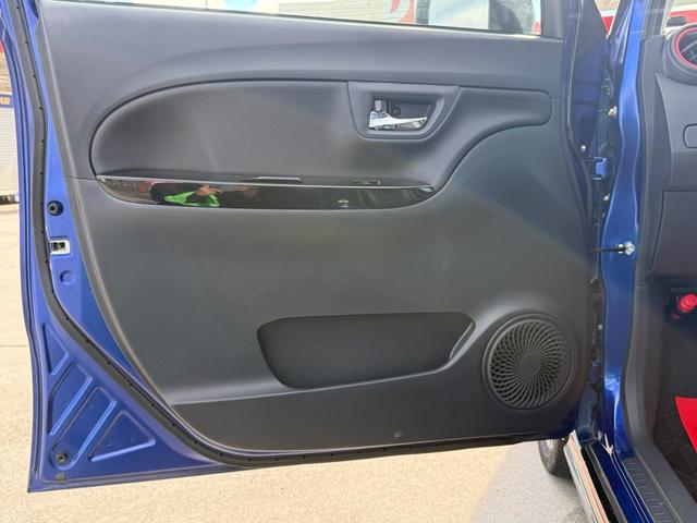 キャスト スポーツSAIII /4WD/エンジンスターター/バックカメラ/ナビ/Bluetooth/ヒートシーター/アイドリングストップ/プッシュスタート/ETC/オートライト/キーレス/(17枚目)