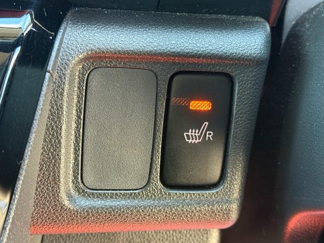 キャスト スポーツSAIII /4WD/エンジンスターター/バックカメラ/ナビ/Bluetooth/ヒートシーター/アイドリングストップ/プッシュスタート/ETC/オートライト/キーレス/(34枚目)