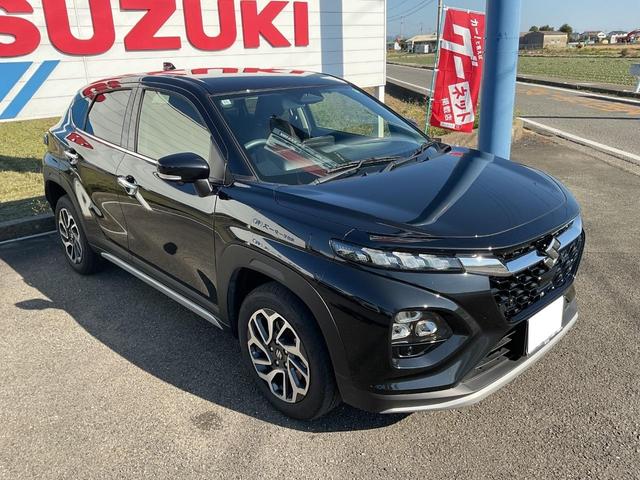 フロンクス ベースグレード　９インチスマホ連携ナビ　全方位モニター　フルセグＴＶ　ＨＤＭＩ入力　ワイヤレス充電器　ヘッドアップディスプレイ　シートヒーター　電動パーキングブレーキ　スズキセーフティ（6枚目）