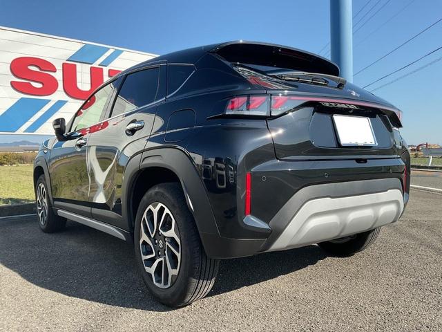 フロンクス ベースグレード　９インチスマホ連携ナビ　全方位モニター　フルセグＴＶ　ＨＤＭＩ入力　ワイヤレス充電器　ヘッドアップディスプレイ　シートヒーター　電動パーキングブレーキ　スズキセーフティ（9枚目）