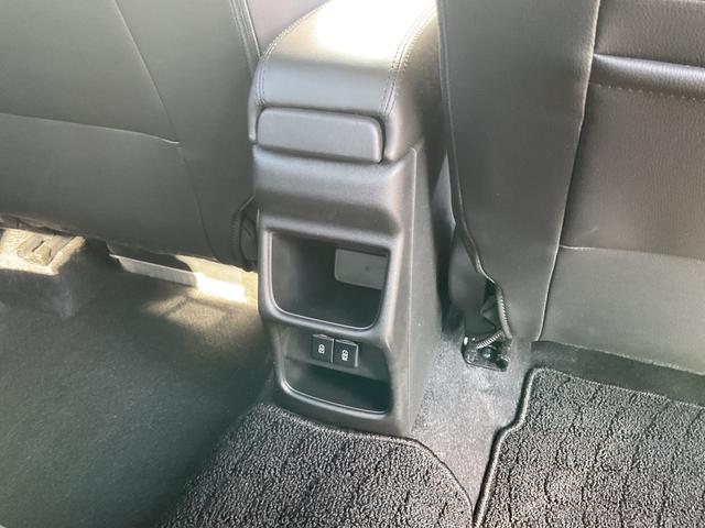 フロンクス ベースグレード　９インチスマホ連携ナビ　全方位モニター　フルセグＴＶ　ＨＤＭＩ入力　ワイヤレス充電器　ヘッドアップディスプレイ　シートヒーター　電動パーキングブレーキ　スズキセーフティ（24枚目）