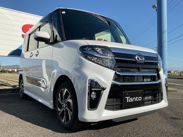 タント カスタムＸスタイルセレクション　純正１０インチスタイリッシュナビ　パノラマモニター　ドライブレコーダー　両側電動スライドドア　スマートアシスト　クリアランスソナー　シートヒーター　純正革調シートカバー（8枚目）