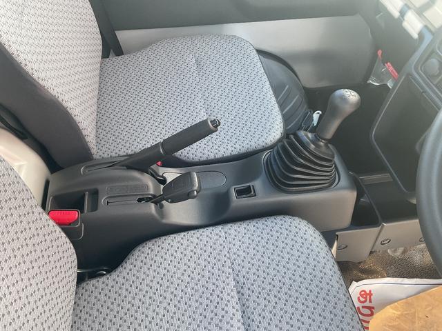 キャリイトラック ＫＣエアコン・パワステ農繁仕様　７型　高低速２段切替パートタイム４ＷＤ　　　デフロック　パワーウインド　キーレス　クリアランスソナー　ＬＥＤ荷台作業灯　リヤ４枚リーフサスペンション（12枚目）