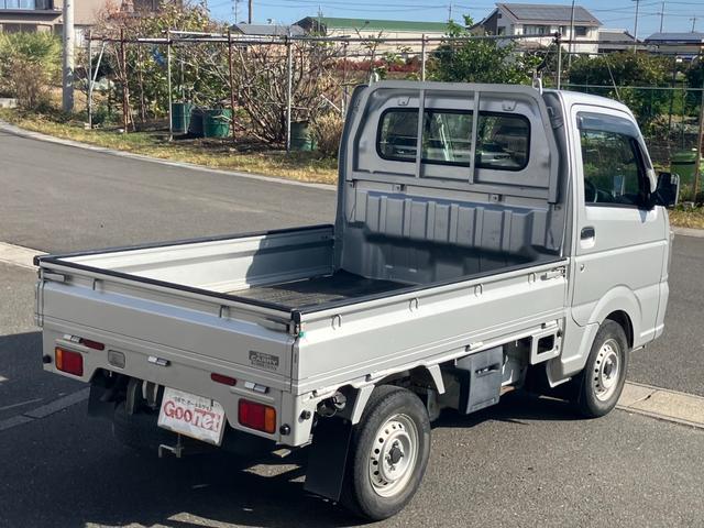 キャリイトラック KCエアコン・パワステ 4WD 5速マニュアル エアコン パワーステアリング 三方開 純正AM/FMラジオ ヘッドライトレベライザー 軽トラック(12枚目)