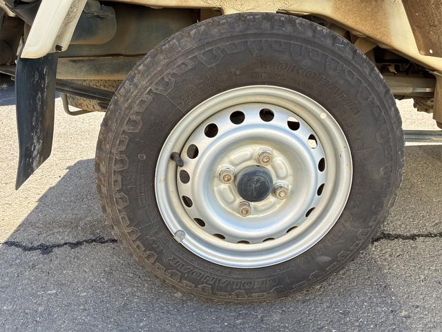 ハイゼットトラック エクストラ　ＭＴ　エアコン　パワーウィンドウ　運転席エアバッグ　ＣＤ　ミュージックプレイヤー接続可（20枚目）