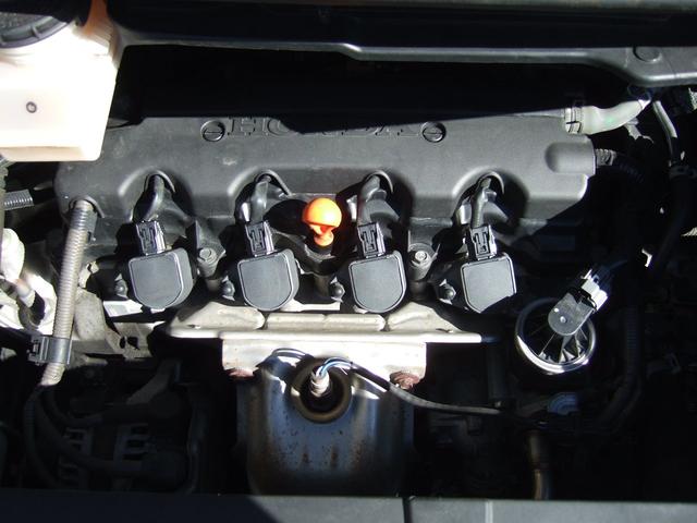 ステップワゴンスパーダ Ｚ　両側電動スライドドア　９インチナビ　フルセグ　バックモニター　ドライブレコーダー　ＥＴＣ　パドルシフト（25枚目）