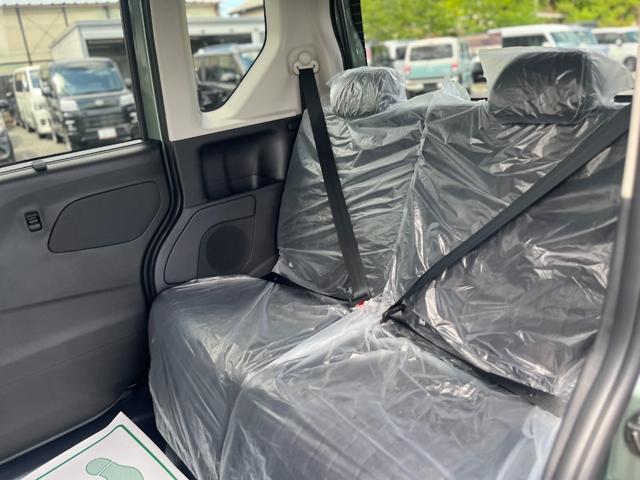 デリカミニ Ｇ　プレミアム　届出済未使用車　衝突軽減ブレーキ　禁煙車　前席シートヒーター　クルーズコントロール　アイドリングストップ　オートエアコン　ＬＥＤヘットライト　キーレスエントリー　マルチビュー　定期点検記録簿（11枚目）
