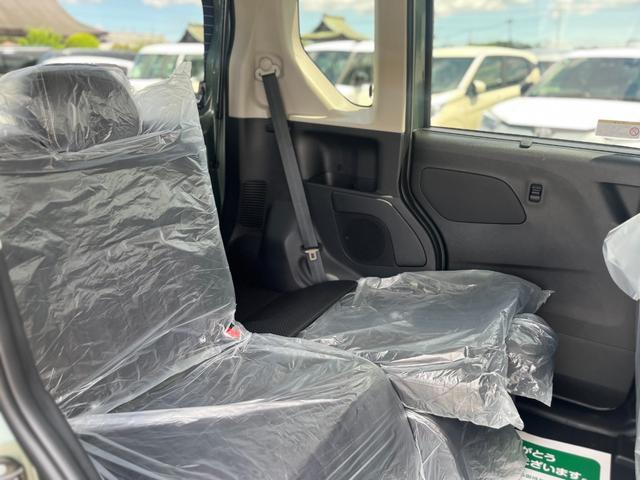 デリカミニ Ｇ　プレミアム　届出済未使用車　衝突軽減ブレーキ　禁煙車　前席シートヒーター　クルーズコントロール　アイドリングストップ　オートエアコン　ＬＥＤヘットライト　キーレスエントリー　マルチビュー　定期点検記録簿（15枚目）
