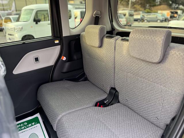 タント Ｘ　届出済未使用車　衝突軽減ブレーキ　禁煙車　運転席シートヒーター　ＬＥＤライト　スマキー　ｉストップ　フルフラットシート　ＬＤＷ　キーレス　衝突低減ブレーキ　助手席エアバック　点検記録簿　ベンチシート（11枚目）