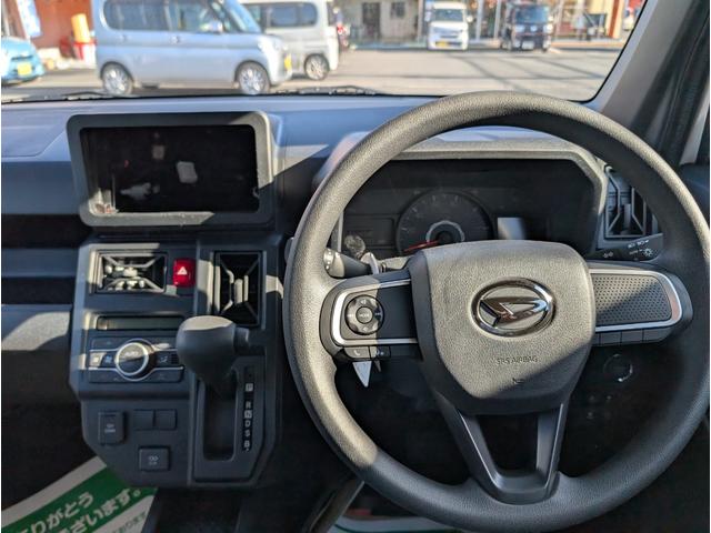 タフト Ｘ　サイドＳＲＳ　軽減ブレーキ　横滑り防止機能　キーフリー　車線逸脱　エコアイドリングストップ　スカイルーフ　スマートキ－　パワーウインドウ　エアバック　フルオートエアコン　ＬＥＤヘッドライト　ＡＢＳ付き（19枚目）