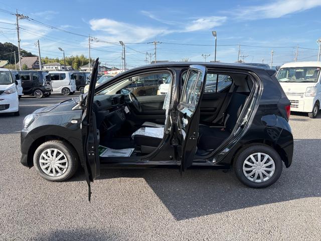 ミライース Ｌ　ＳＡＩＩＩ　届出済未使用車　禁煙車　衝突被害軽減ブレーキ　禁煙　全席パワーウインドウ　パワーハンドル　横滑り防止機能　キーレスキー　デュアルエアバック　運転席エアバッグ　ＡＢＳ　エアコン　整備記録簿（9枚目）