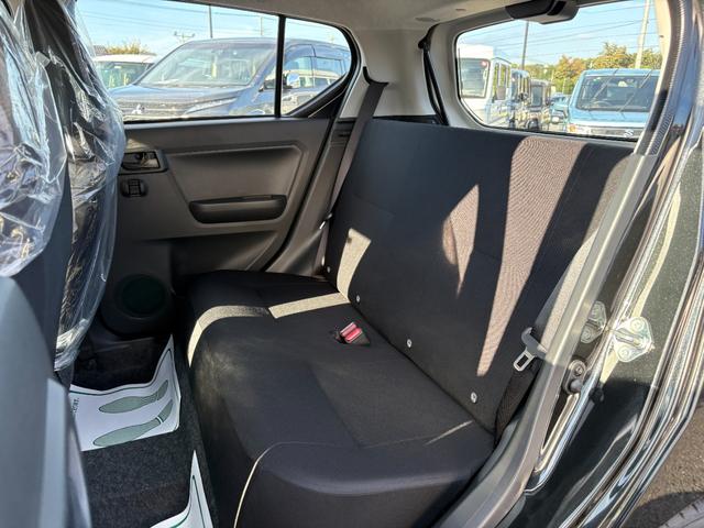 ミライース Ｌ　ＳＡＩＩＩ　届出済未使用車　禁煙車　衝突被害軽減ブレーキ　禁煙　全席パワーウインドウ　パワーハンドル　横滑り防止機能　キーレスキー　デュアルエアバック　運転席エアバッグ　ＡＢＳ　エアコン　整備記録簿（11枚目）