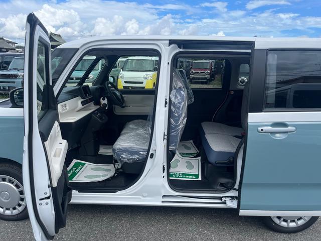 ムーヴキャンバス ストライプスＸ　届出済未使用車　禁煙車　衝突被害軽減ブレーキ　コーナーセンサ　衝突安全ボディ　ＥＳＣ　エアコン　盗難防止システム　ベンチシート　レーンアシスト　パワーステアリング　パワーウィンドウ　ＡＢＳ　エアバック（9枚目）